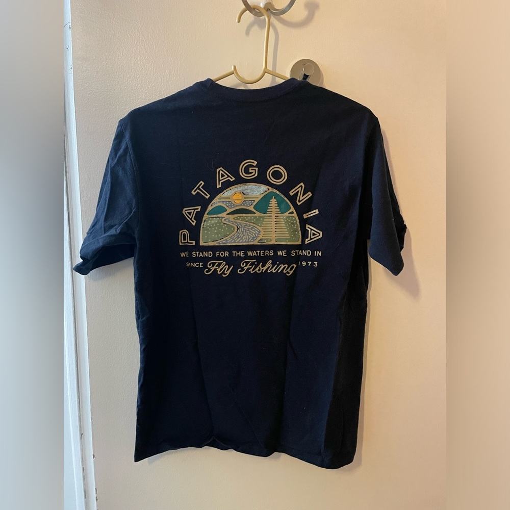 Patagonia Men’s Fly Fishing T-Shirt - Navy Blue - S